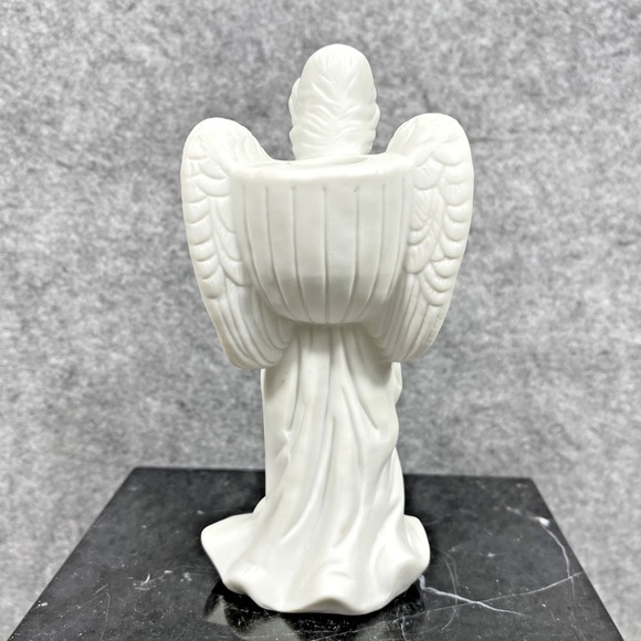 Partylite Angel, taper candle holder, playing the mandolin lute - Picture 3 of 6